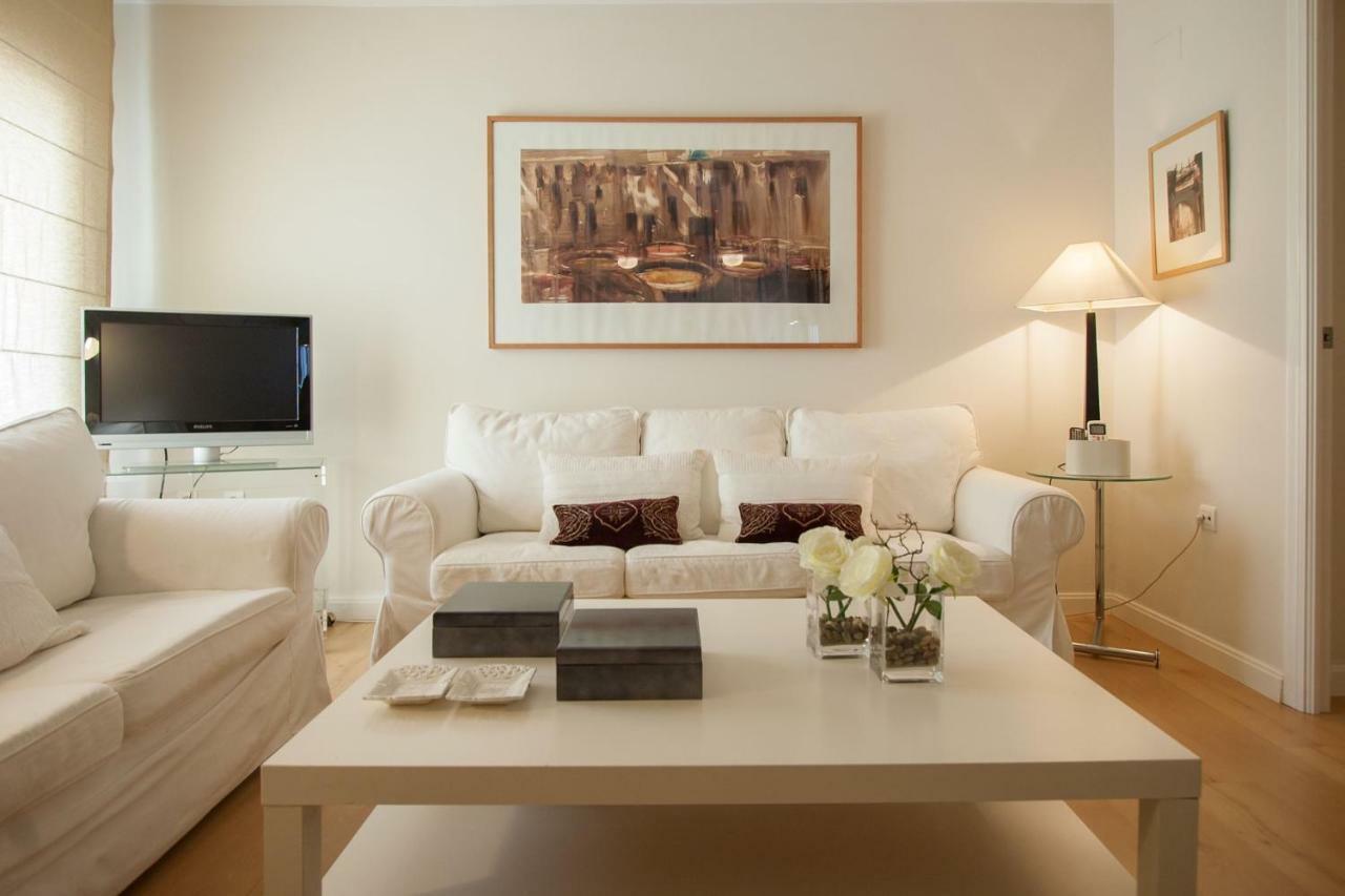 Medina Apartment And Parking Historical Center Seville Ngoại thất bức ảnh